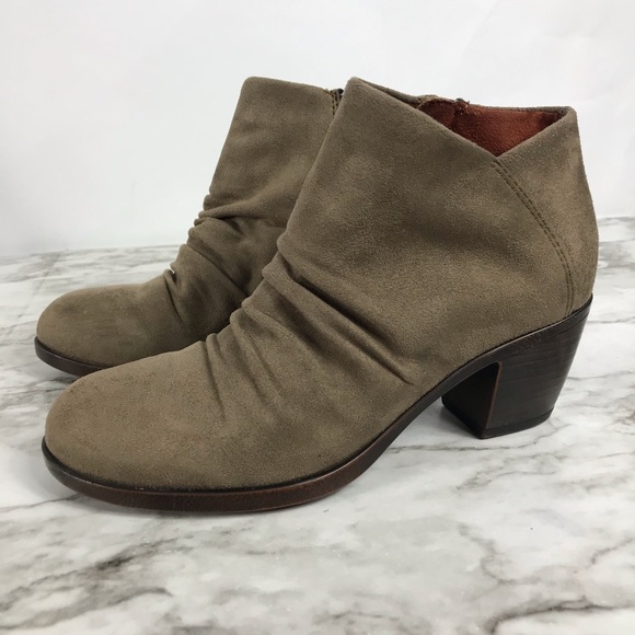 boc | Shoes | Boc Women Taupe Side Zip 